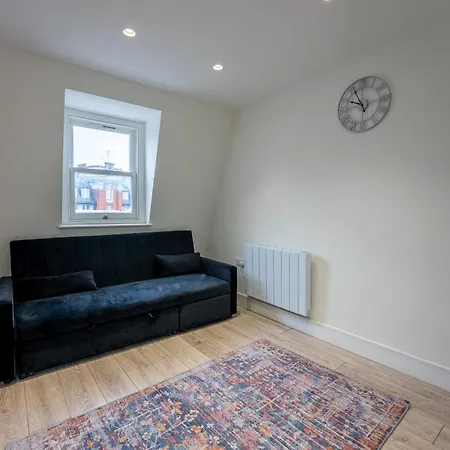 Home-Like 1-Br Flat In Victoria London Exterior photo