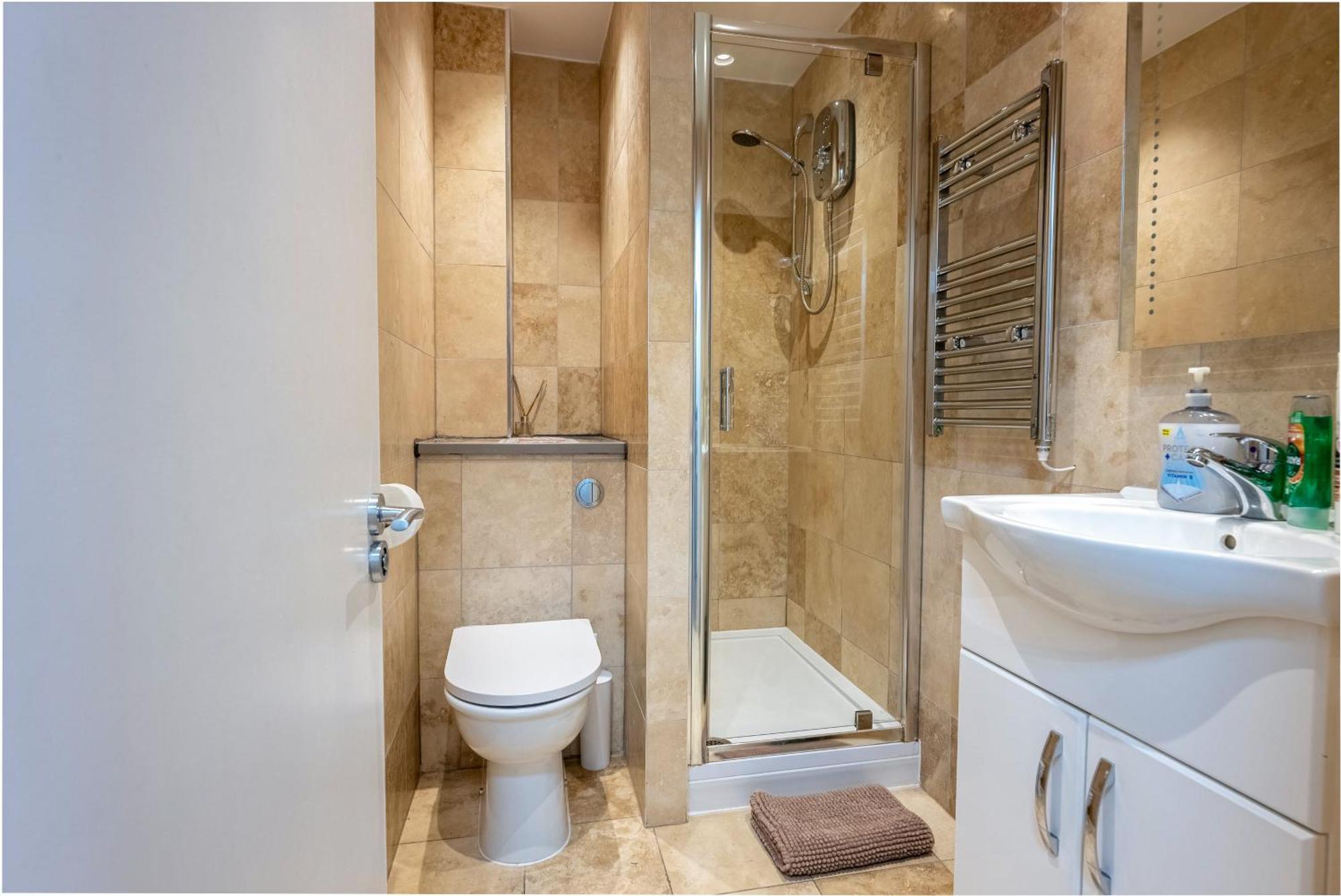 Home-like 1-br Flat In Victoria Лондон
